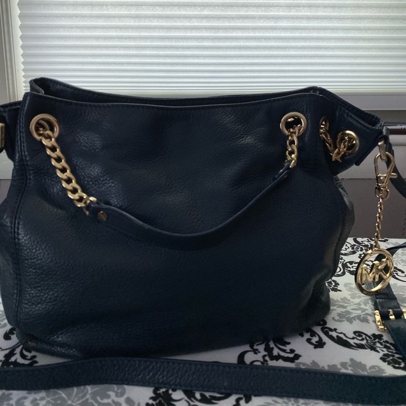 Handbag - Picture 1 of 3